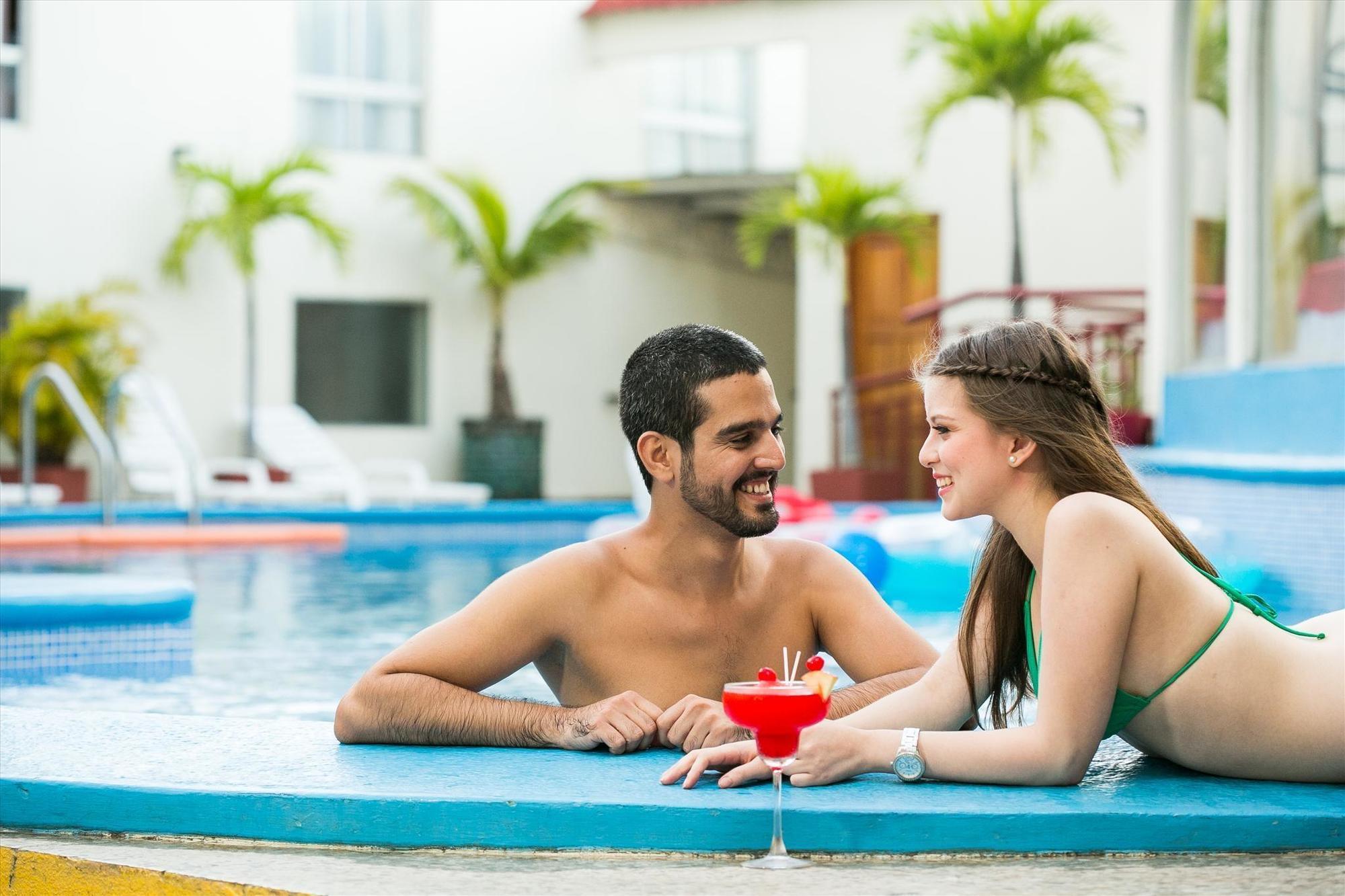 Hotel Mansion Teodolinda ماناجوا المظهر الخارجي الصورة