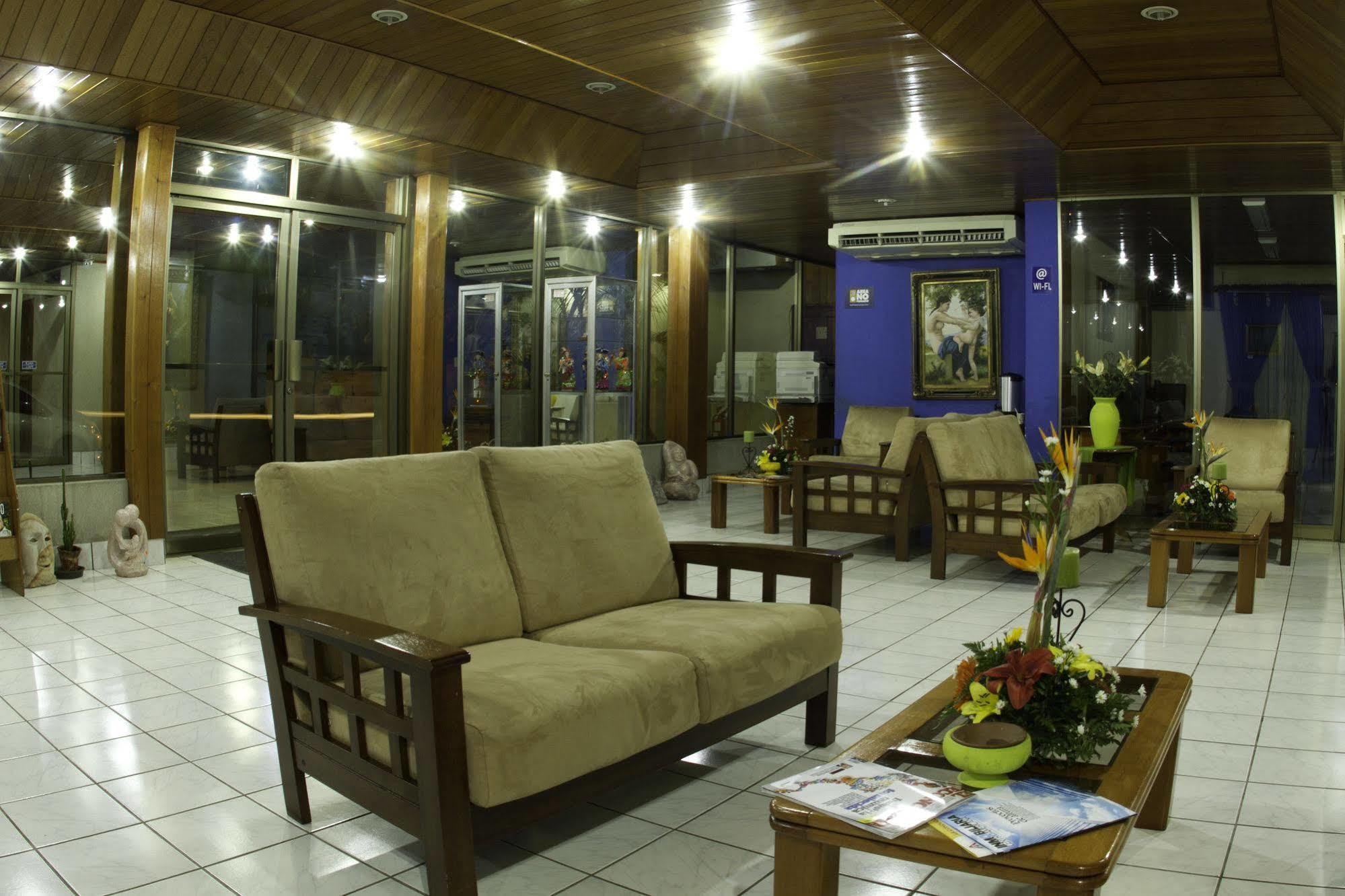 Hotel Mansion Teodolinda ماناجوا المظهر الخارجي الصورة