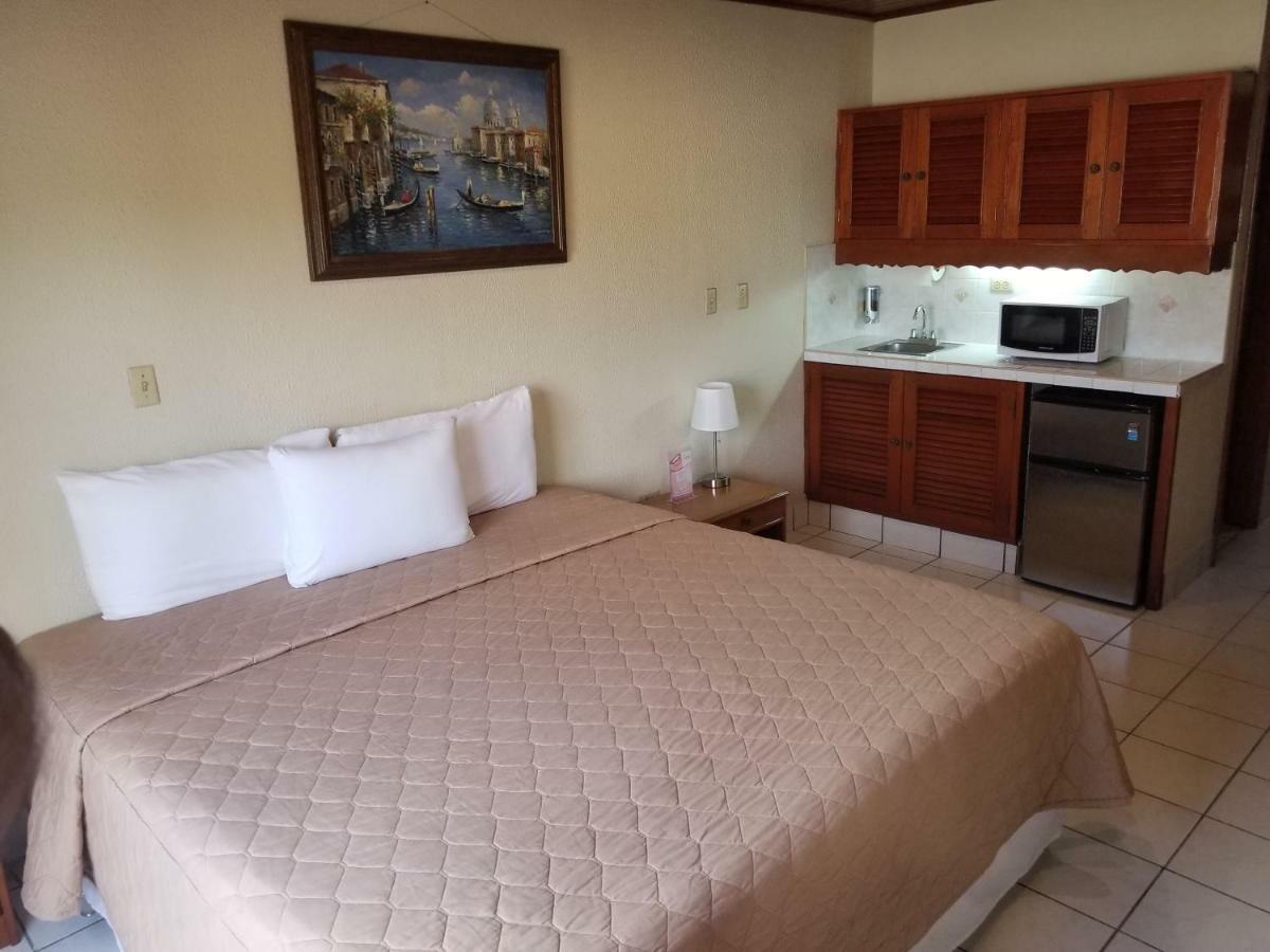Hotel Mansion Teodolinda ماناجوا المظهر الخارجي الصورة