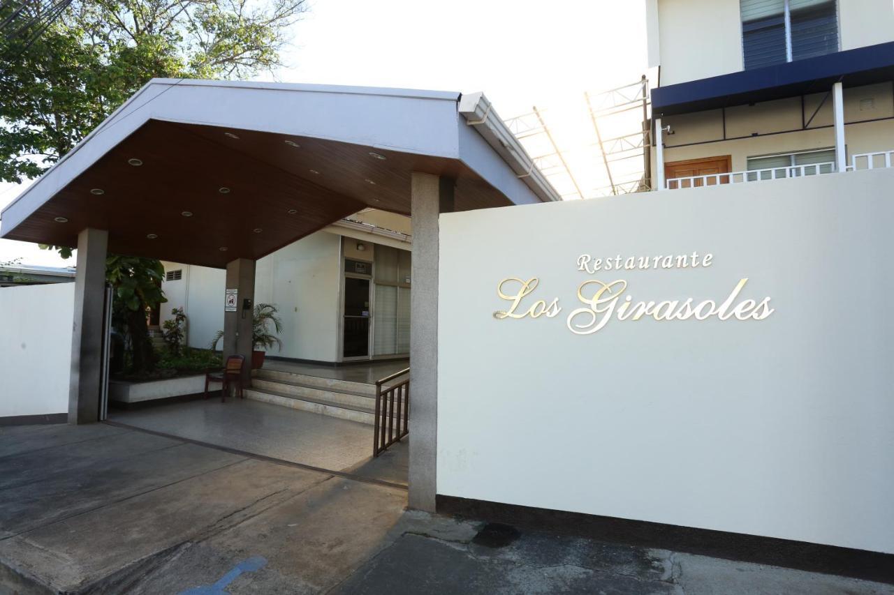 Hotel Mansion Teodolinda ماناجوا المظهر الخارجي الصورة